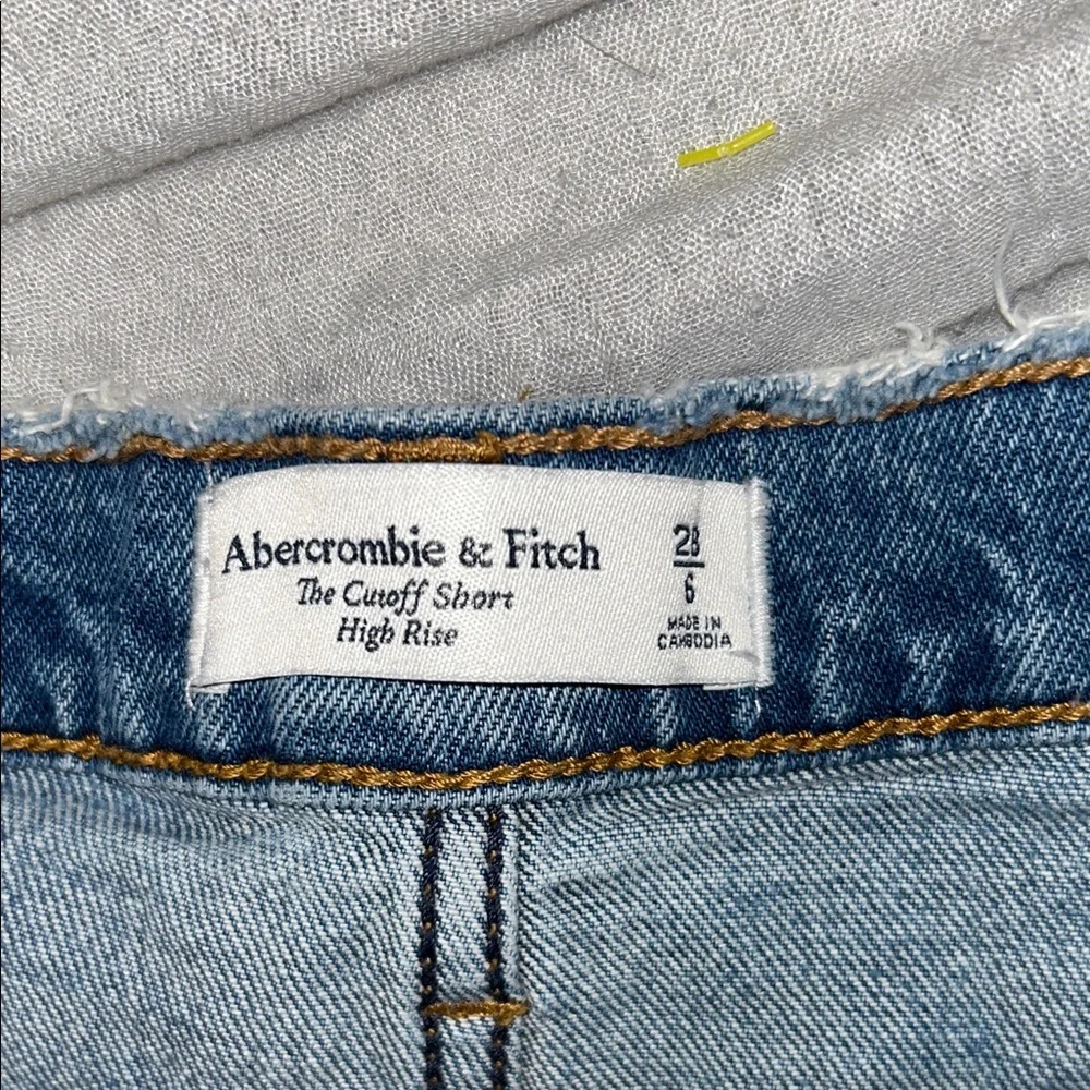 Abercrombie & Fitch High Rise The Cutoff Denim Short 28/6 - Picture 3 of 3